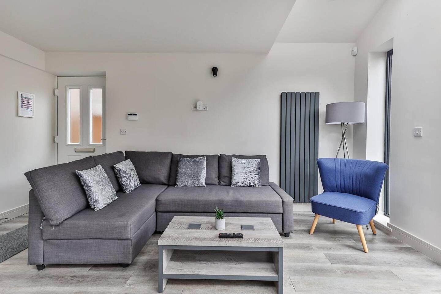 Spacious, Modern 2 Bed Apartment With Ensuites Sheffield Bagian luar foto